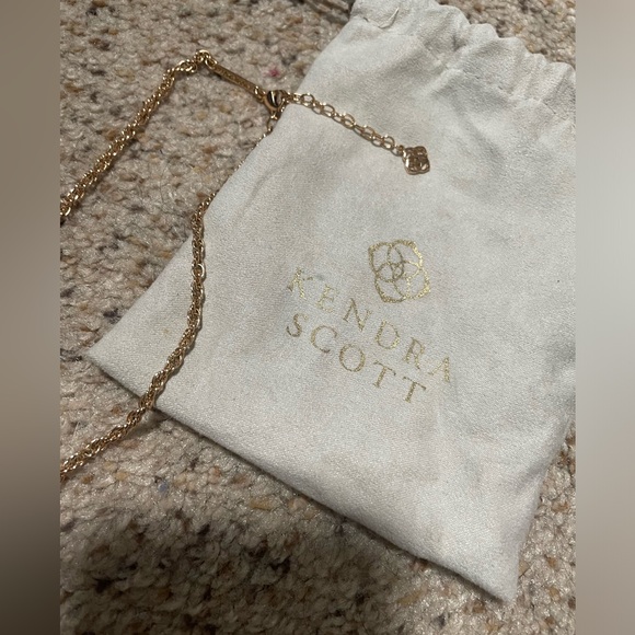 Kendra Scott Rose Gold Long Necklace with Rose Quartz Stone - Like NEW! - Picture 3 of 3